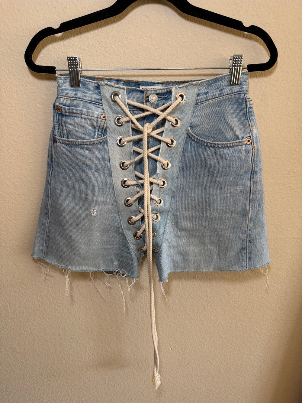 Light-Wash Denim lace-up shorts